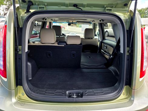 Used 2013 Kia Soul ! w/ Premium Pkg image 35