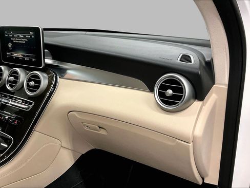 Used 2016 Mercedes-Benz GLC 300 image 18