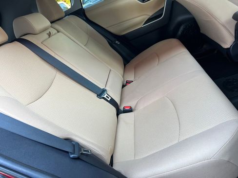 Used 2021 Toyota RAV4 LE image 43