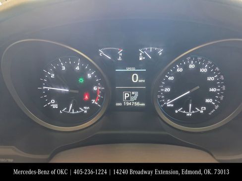 Used 2014 Toyota Land Cruiser image 9