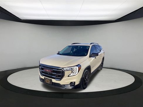 Used 2022 GMC Terrain AT4 w/ Infotainment Package II AWD/4WD image 5