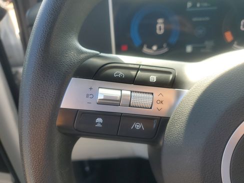 Used 2025 Hyundai Tucson SEL FWD image 15