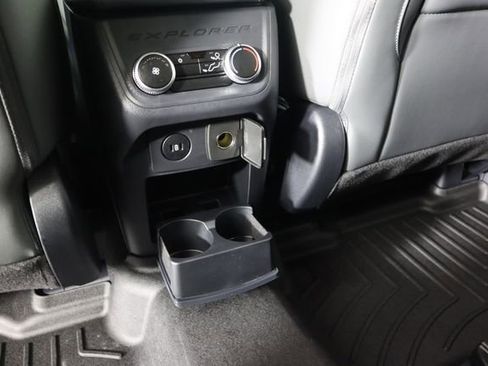 Certified 2025 Ford Explorer Active w/ Active Comfort Package AWD/4WD image 59