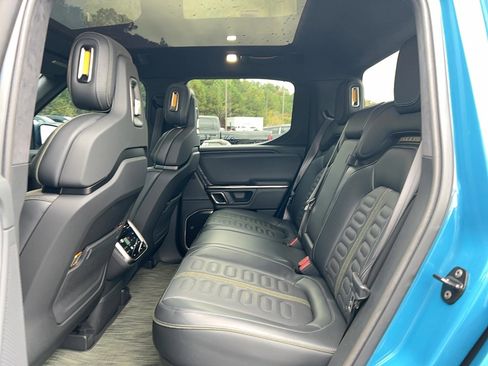 Used 2024 Rivian R1T Adventure image 27