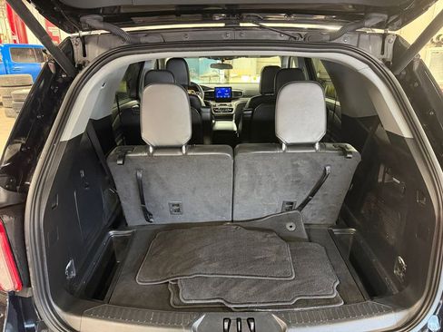 Used 2023 Ford Explorer XLT w/ Equipment Group 202A image 24