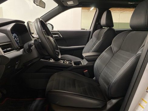 Used 2024 Mitsubishi Outlander Ralliart image 68