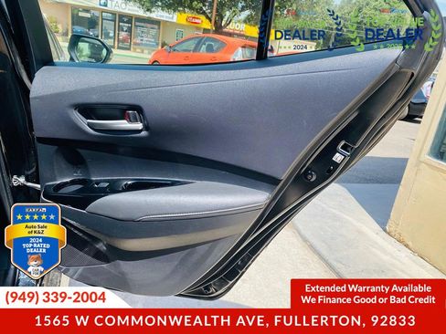 Used 2022 Toyota Corolla SE w/ Carpet Mat Package (TMS) image 25