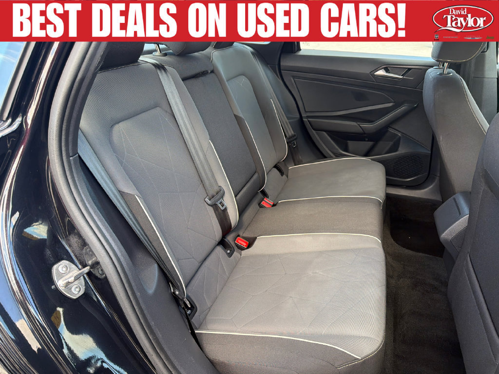 Used 2025 Volkswagen Jetta Sport FWD image 35