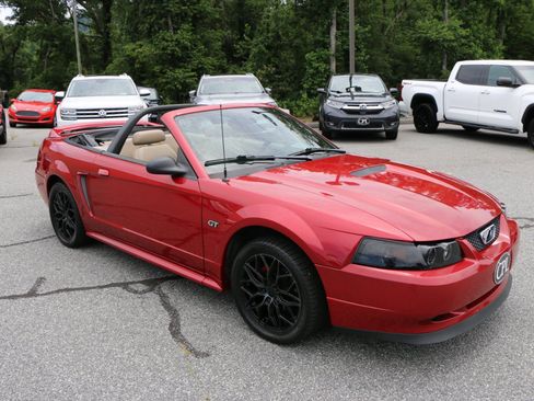 Used 2000 Ford Mustang GT RWD image 9