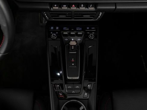 Used 2025 Porsche 911 Carrera 4 GTS AWD/4WD image 21