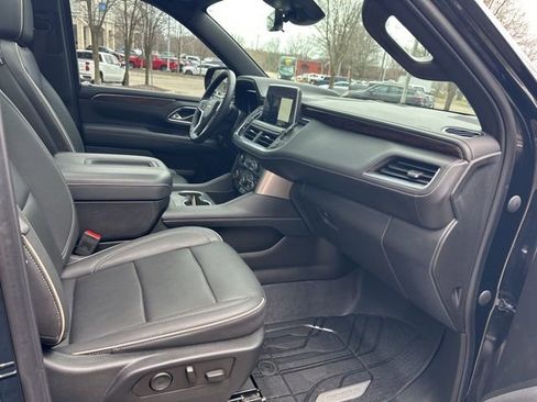 Used 2023 Chevrolet Tahoe Premier w/ Premium Package image 29