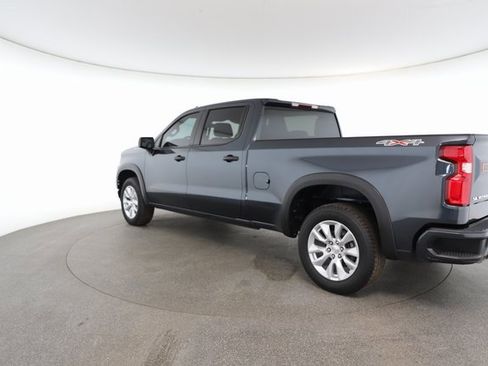 Used 2021 Chevrolet Silverado 1500 Custom w/ Safety Confidence Package image 10