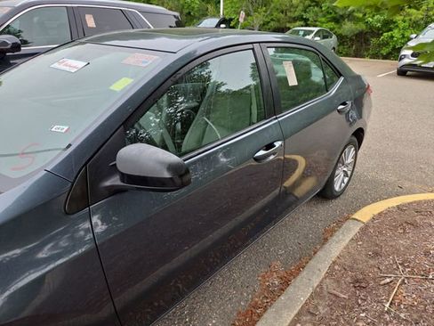 Used 2014 Toyota Corolla LE FWD image 6