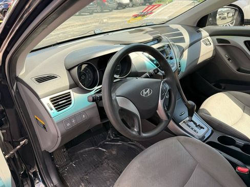 Used 2013 Hyundai Elantra GLS FWD image 6