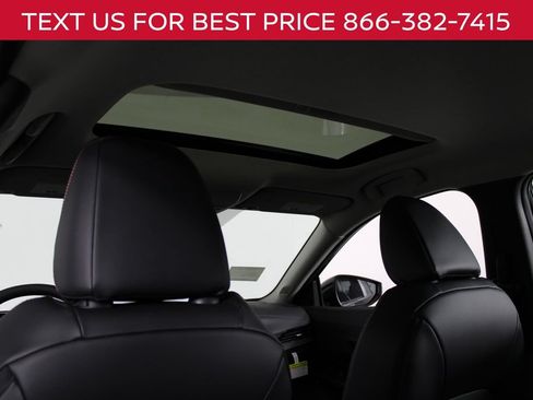New 2026 Nissan Sentra SR w/ SR Premium Package FWD image 23