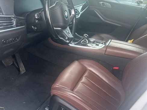 Used 2019 BMW X7 xDrive40i w/ Premium Package AWD/4WD image 11
