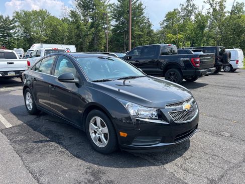 Used 2014 Chevrolet Cruze LT FWD image 3