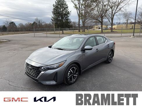 Used 2025 Nissan Sentra SV w/ Trunk Package image 1