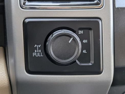 Used 2021 Ford F250 Lariat w/ Lariat Ultimate Package AWD/4WD image 32
