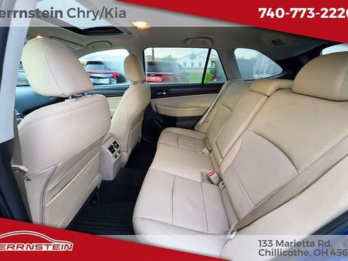 Used 2016 Subaru Outback 2.5i Limited AWD/4WD image 28