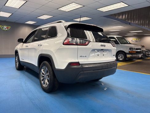 Used 2019 Jeep Cherokee Latitude Plus w/ Travel & Safety Group image 9