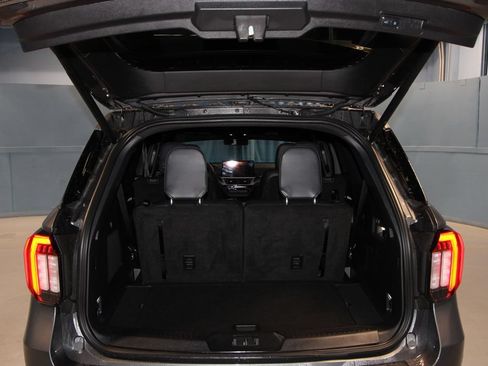Used 2025 Ford Explorer ST-Line w/ Premium Package AWD/4WD image 44