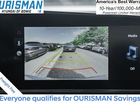 New 2025 Hyundai Elantra Limited image 39