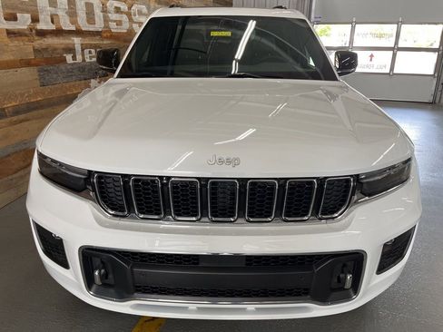 Used 2025 Jeep Grand Cherokee L Overland w/ Luxury Tech Group IV image 9