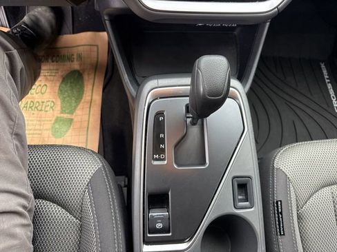 Used 2024 Subaru Crosstrek 2.0i Premium image 19