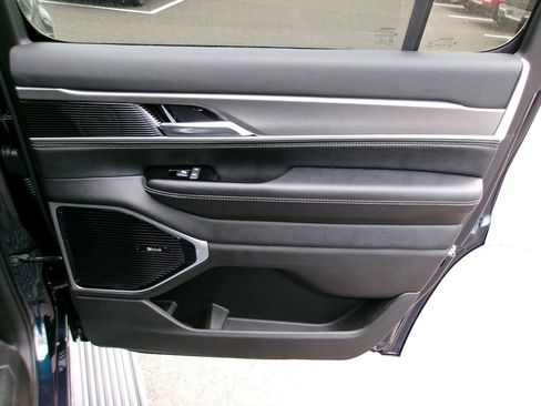 New 2026 Jeep Grand Wagoneer Limited AWD/4WD image 8