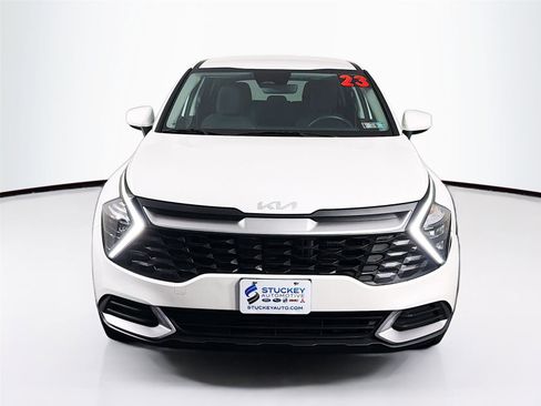 Used 2023 Kia Sportage LX AWD/4WD image 2