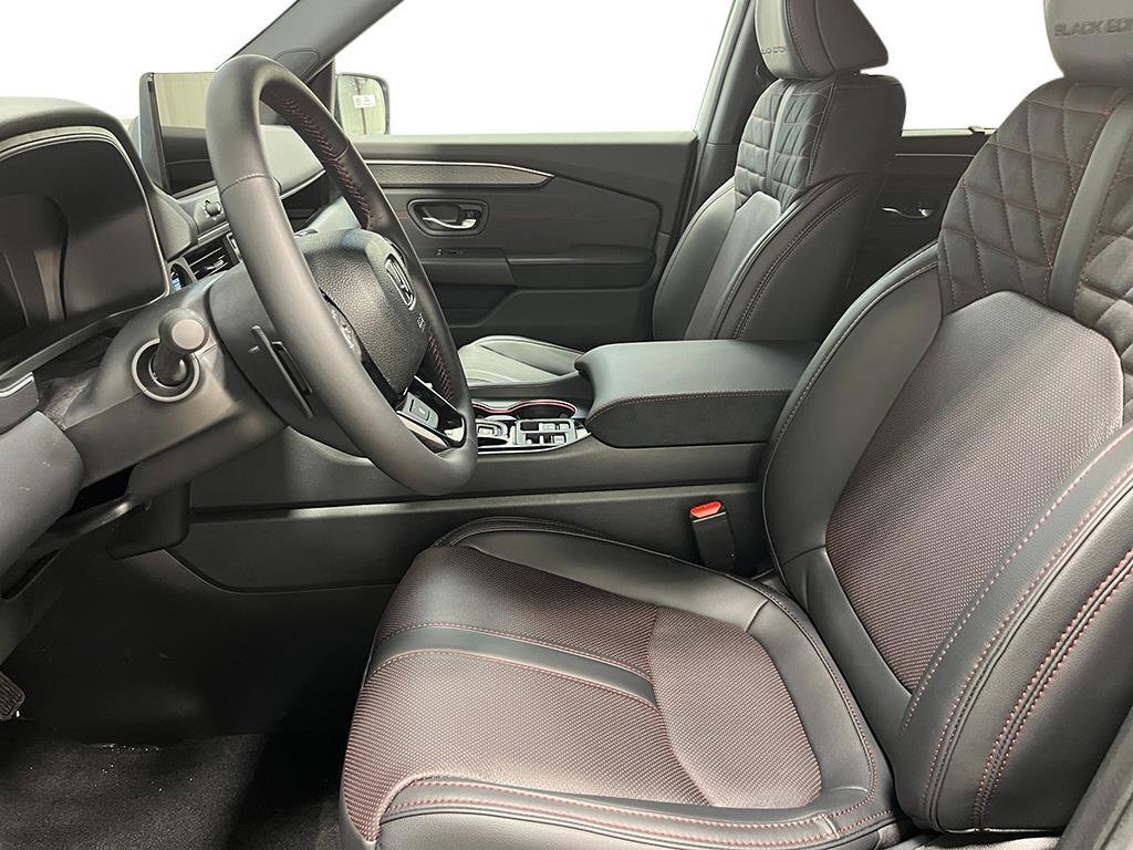 New 2026 Honda Pilot Black Edition image 16