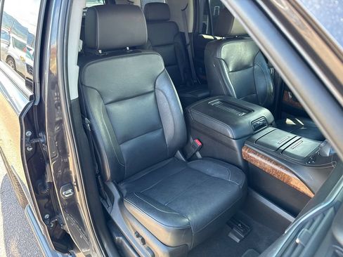 Used 2018 Chevrolet Tahoe Premier w/ RST 6.2L Performance Edition AWD/4WD image 19