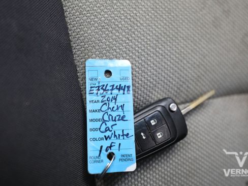 Used 2014 Chevrolet Cruze LS FWD image 31