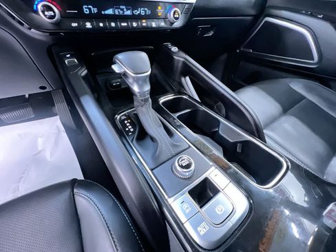 Used 2025 Kia Telluride S FWD image 33