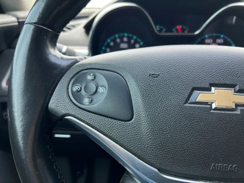Used 2017 Chevrolet Impala LT image 20