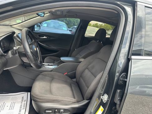 Used 2018 Chevrolet Malibu LT FWD image 10