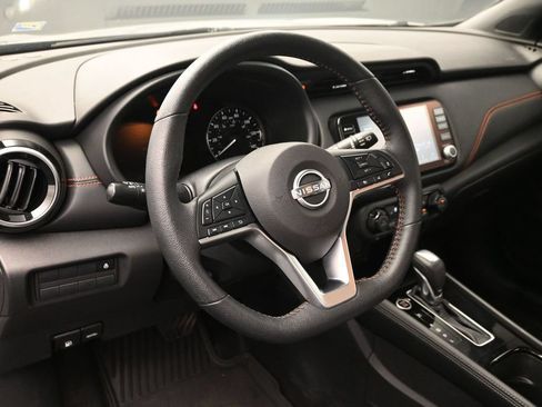 Used 2023 Nissan Kicks SR w/ SR Premium Package FWD image 21