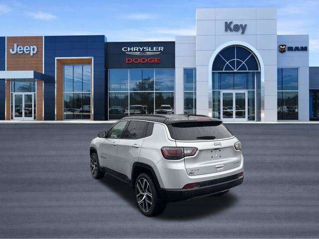 Certified 2024 Jeep Compass Limited w/ Elite Group AWD/4WD image 3