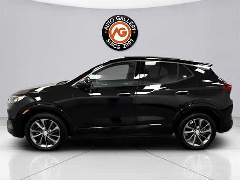 Used 2022 Buick Encore GX Essence w/ Sport Touring Package image 4