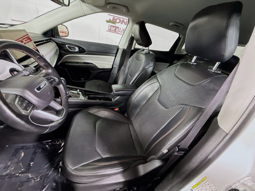 Used 2022 Jeep Compass Limited w/ Elite Group AWD/4WD image 25