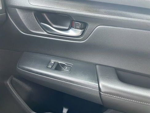 Used 2025 Honda CR-V LX image 15