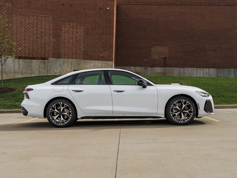New 2026 Audi A6 Premium Plus AWD/4WD image 3