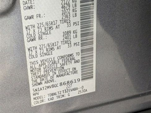 Used 2016 Nissan Rogue SV w/ SV Premium Package image 37