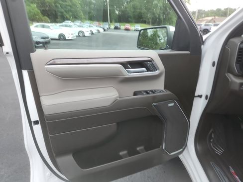 Used 2022 Chevrolet Silverado 1500 LTZ image 17