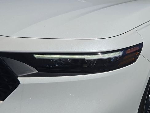 Used 2024 Honda Accord Sport image 10