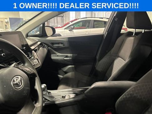 Used 2020 Toyota C-HR LE FWD image 4