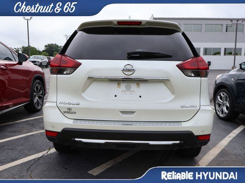 Used 2020 Nissan Rogue SL w/ Premium Package AWD/4WD image 19