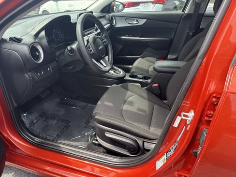 Used 2023 Kia Forte LXS w/ LXS Technology Package FWD image 16