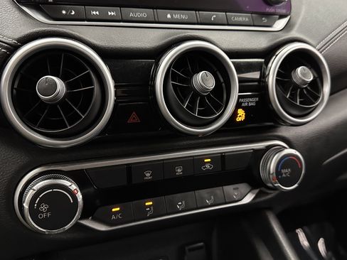 Used 2024 Nissan Sentra SV image 14